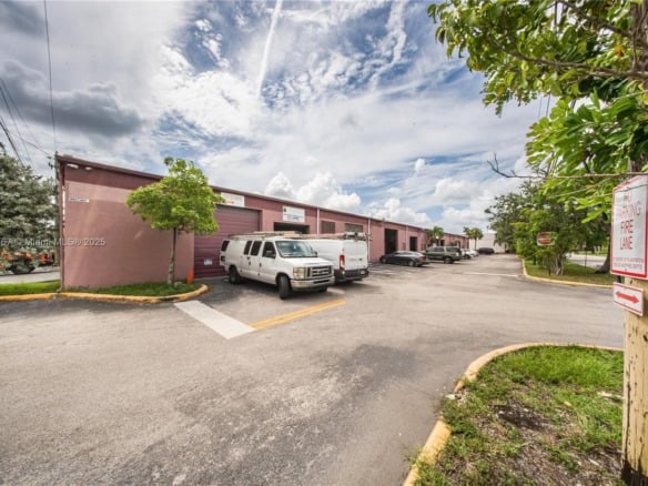 1375 NW 65TH AV, Plantation FL 33313 — #A11536467