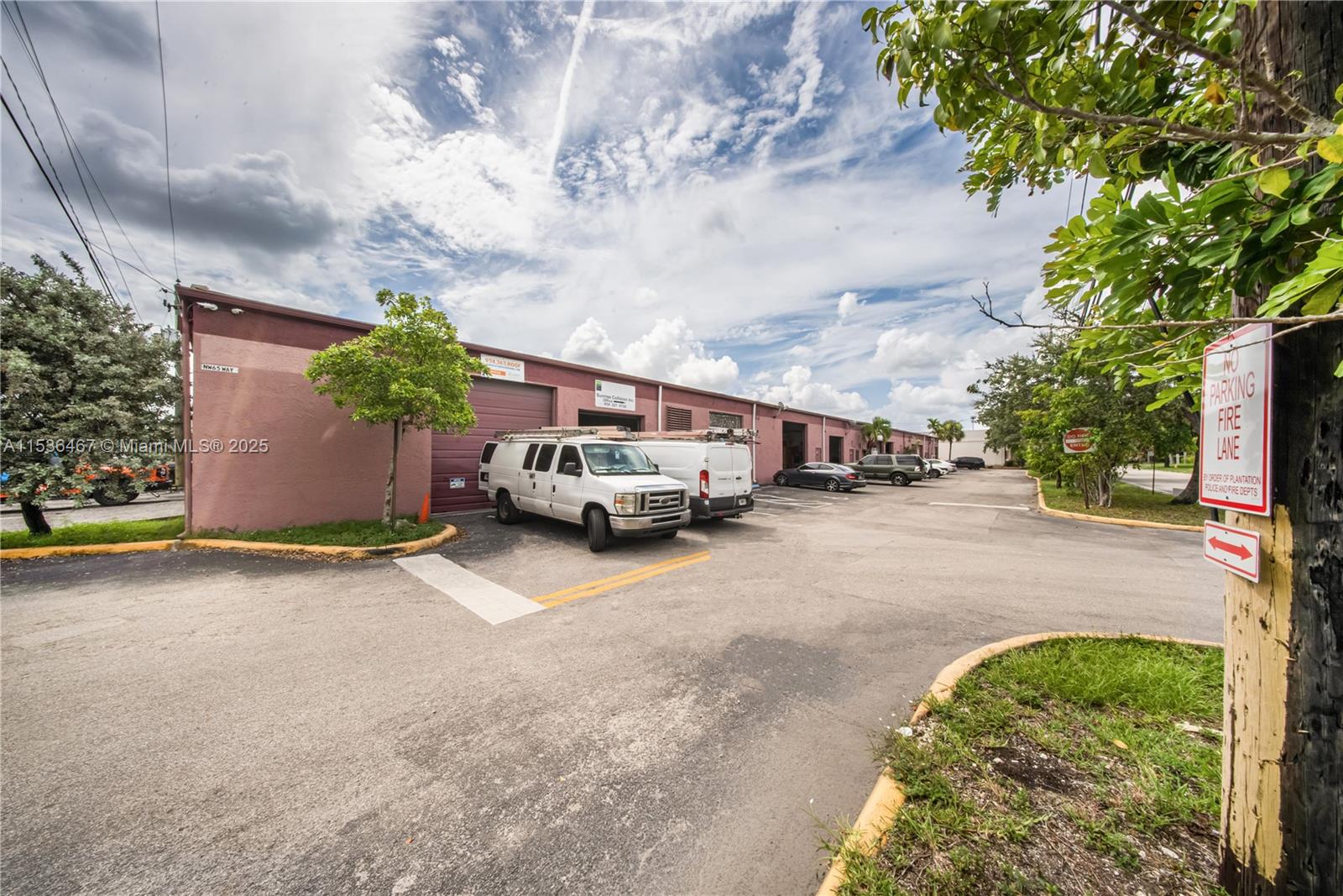 84b12bae-2658 1375 NW 65TH AV, Plantation FL 33313 — #A11536467