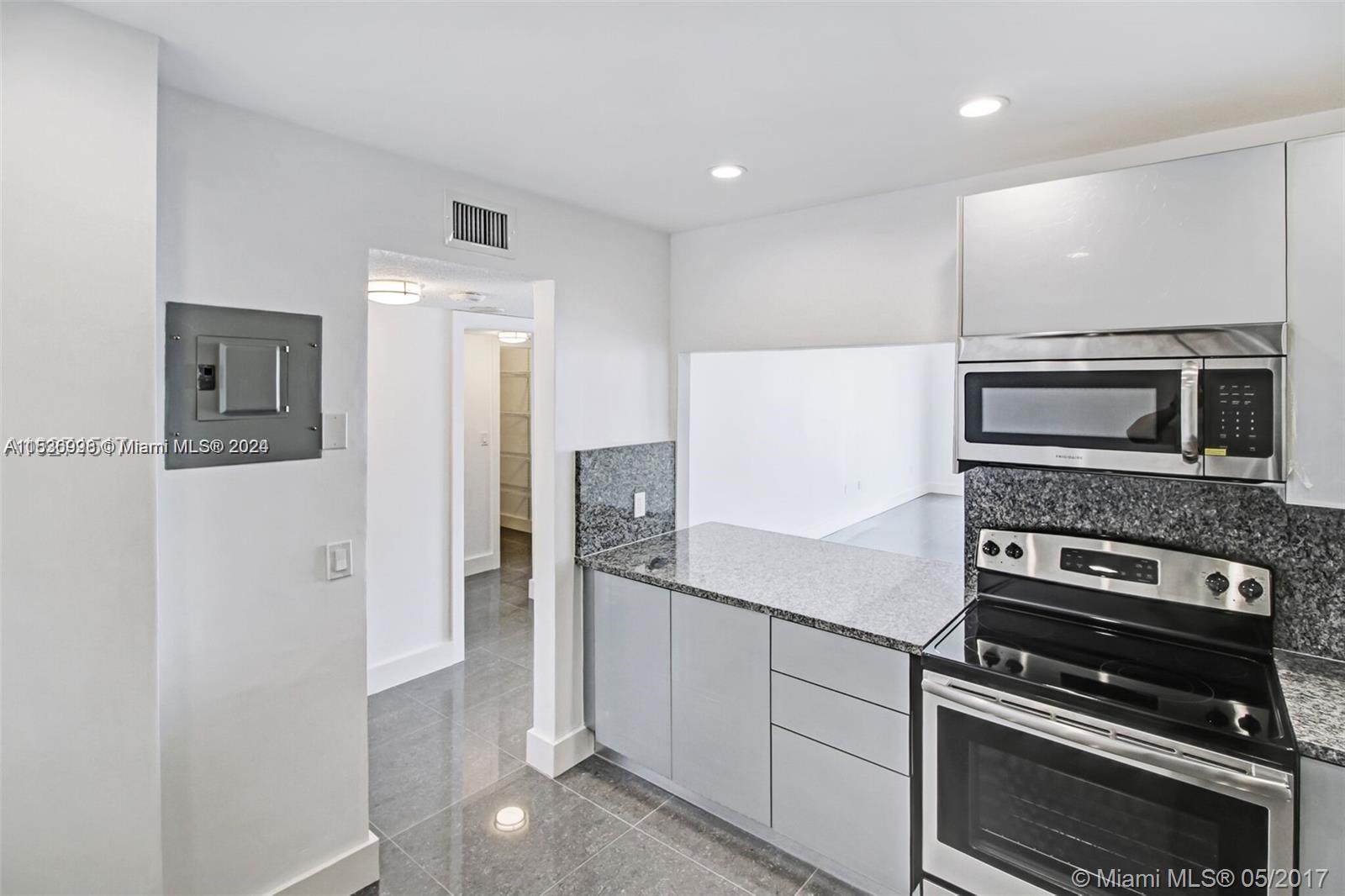 84b12bae-2662 2801 NE 183rd St # 2208W, Aventura FL 33160 — #A11536998
