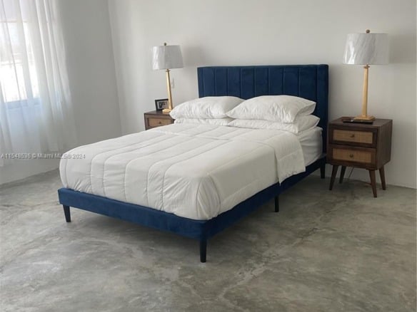 3 SW Calle el sol, Re — #A11548536