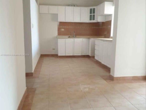 2 Av.Barcelo # 202, PC — #A11550624
