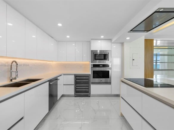 5151 Collins Ave # 1527, Miami Beach FL 33140 — #A11553344