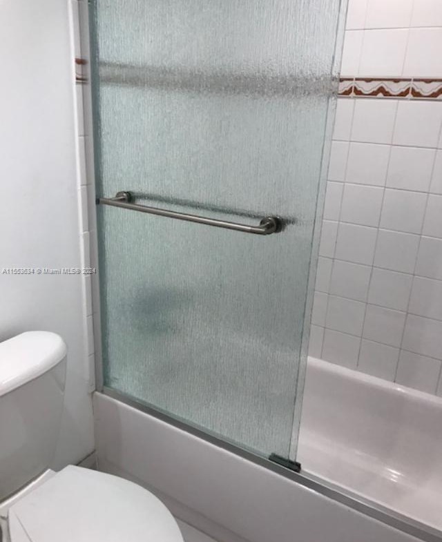 640
