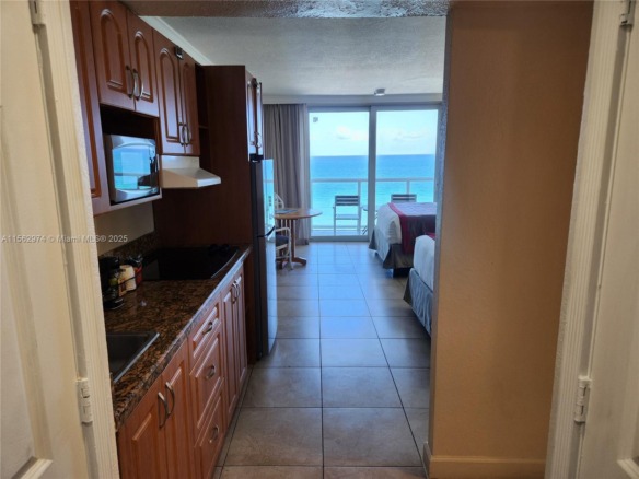 19201 Collins Ave # 846, Sunny Isles Beach FL 33160 — #A11562974
