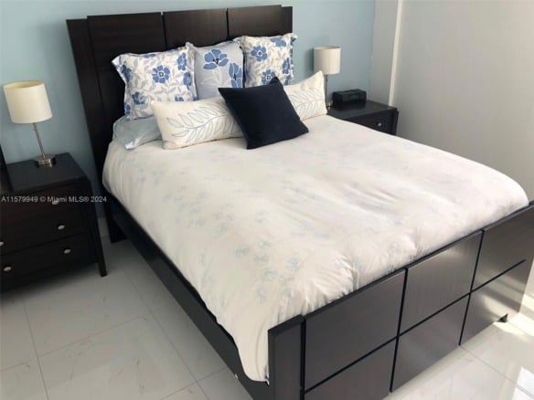 3901 S Ocean Dr # 14M, Hollywood FL 33019 — #A11579949
