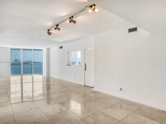 325 NE Biscayne Blvd # 1923, Miami FL 33131 — #A11580058