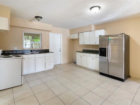 1440 NW 20th St, unit B, Fort Lauderdale FL 33311 — #A11594206
