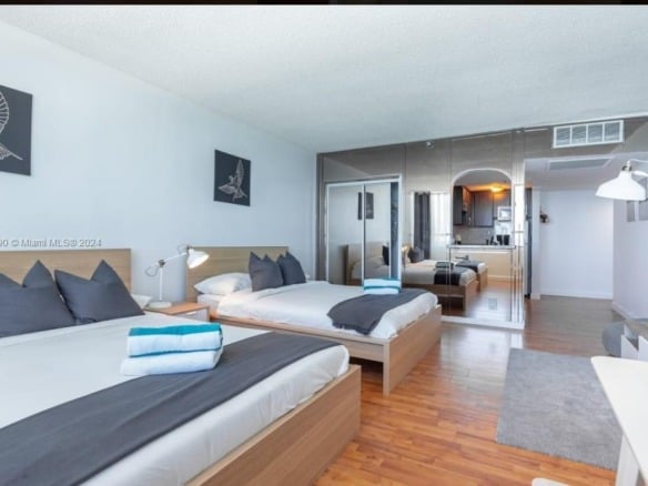 5445 Collins Ave # 1735, Miami Beach FL 33140 — #A11595490