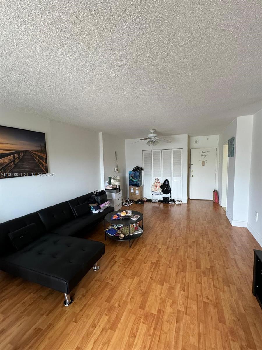 84b12bae-2889 400 Kings Point Dr # 527, Sunny Isles Beach FL 33160 — #A11600358
