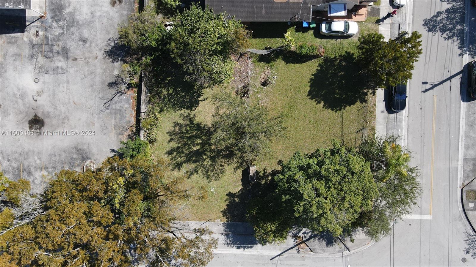 default 3373 Thomas Ave, Miami FL 33133 — #A11600468