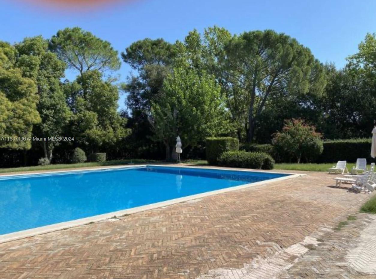 4 NW Via tiberina, 00100 — #A11637136