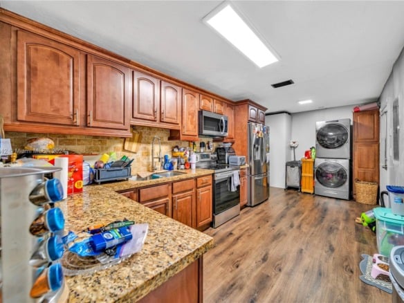 875 E 29th St, Hialeah FL 33013 — #A11604942