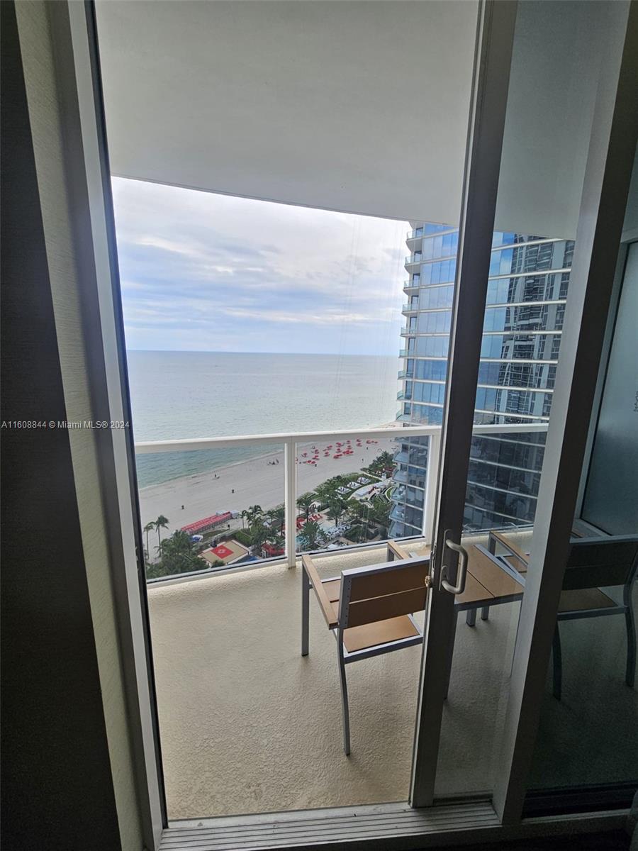84b12bae-2932 18001 Collins Ave # 2610, Sunny Isles Beach FL 33160 — #A11608844