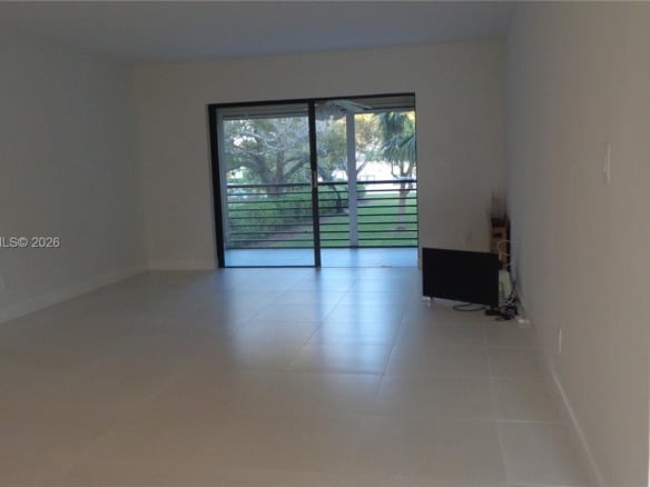 6085 N Sabal Palm Blvd # 204, Tamarac FL 33319 — #A11619085