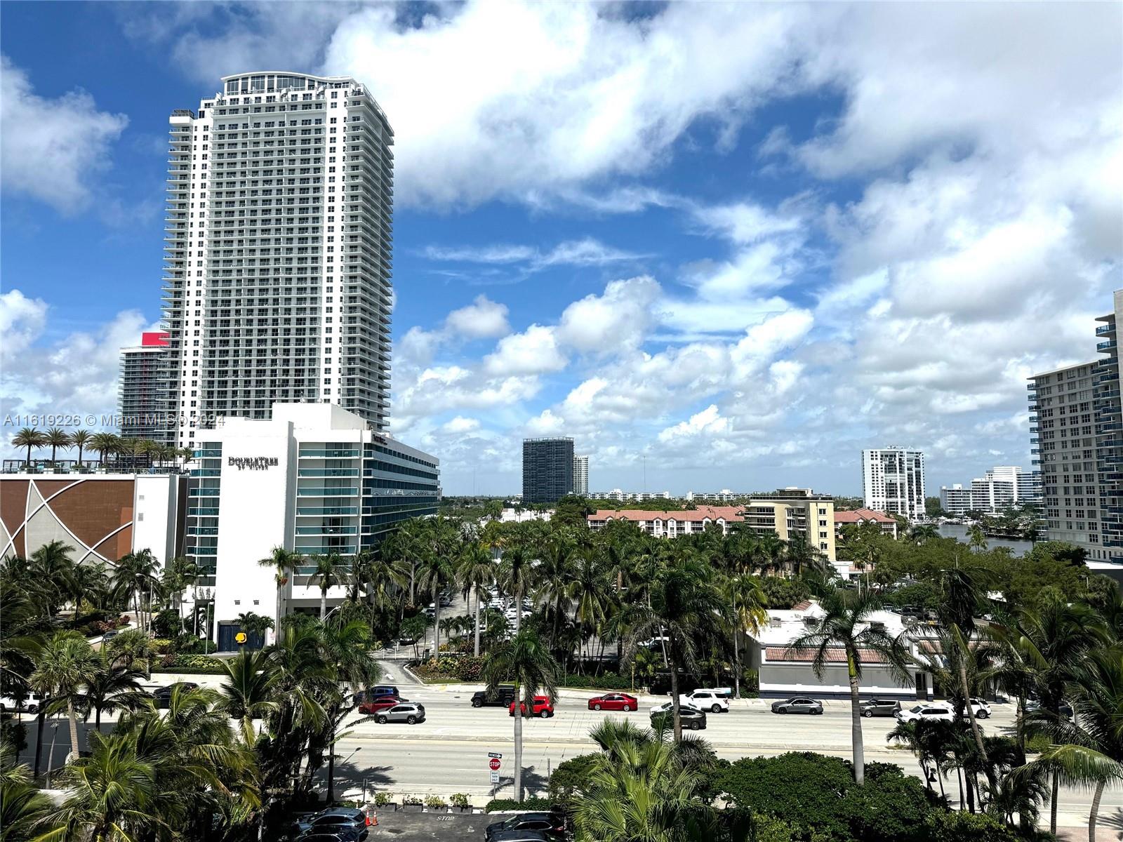 84b12bae-2985 3901 S Ocean Dr # 7O, Hollywood FL 33019 — #A11619226