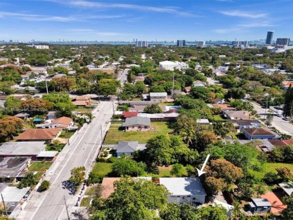 418 NW 47th St, Miami FL 33127 — #A11621180