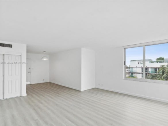 1200 West Ave # 515, Miami Beach FL 33139 — #A11625961