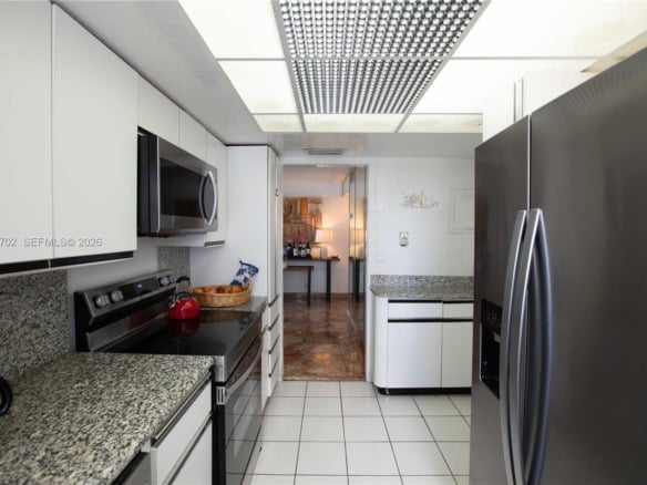 6039 Collins Ave # 1728, Miami Beach FL 33140 — #A11627702