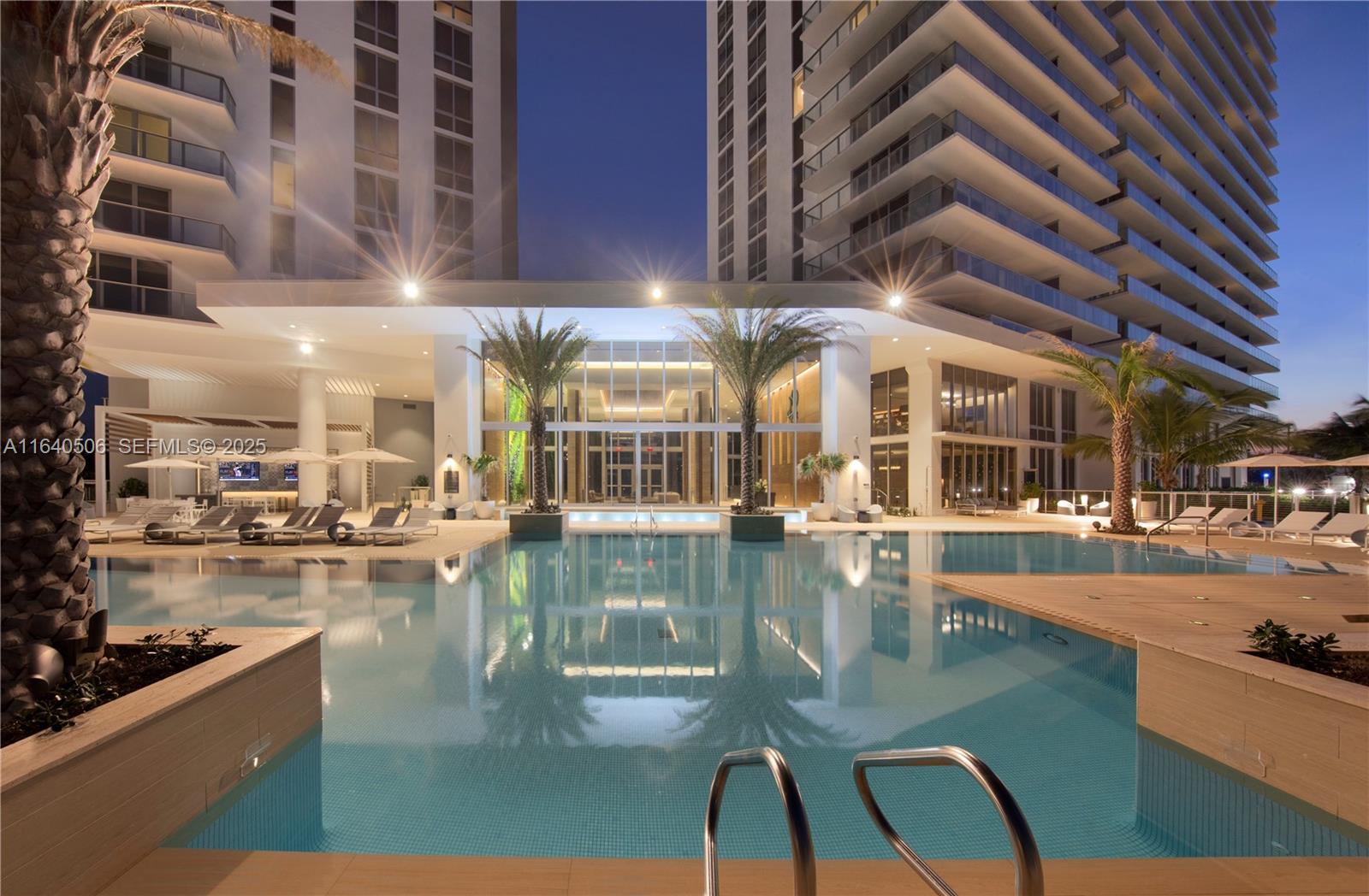 84b12bae-3083 16385 Biscayne Blvd, North Miami Beach FL 33160 — #A11640506