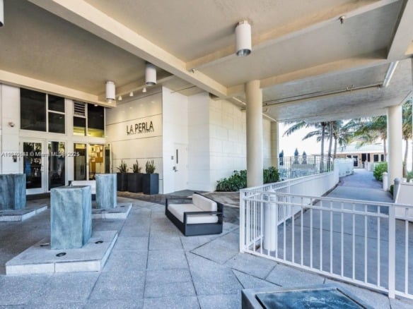 16699 Collins Ave # 2006, Sunny Isles Beach FL 33160 — #A11640844