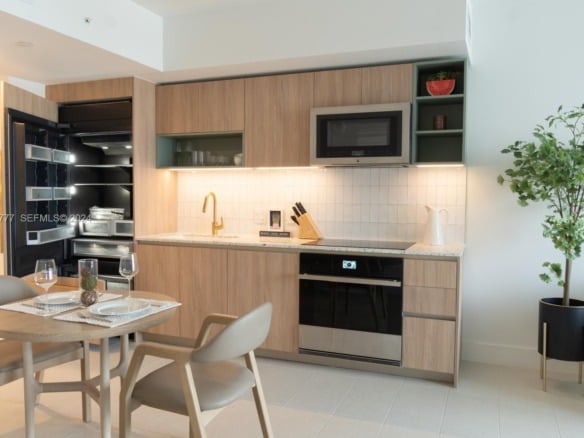 601 NE 1 Ave # 4704, Miami FL 33132 — #A11649777