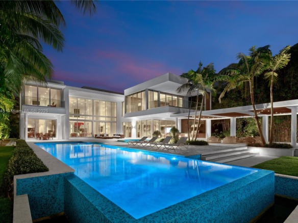 30 Palm Ave, Miami Beach FL 33139 — #A11823145