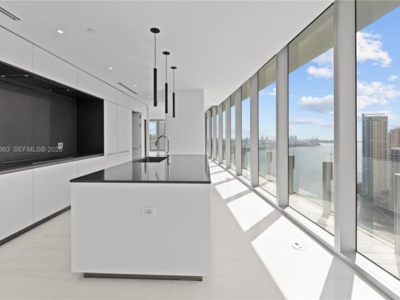 300 Biscayne Blvd Way # 3201, Miami FL 33131 — #A11655863