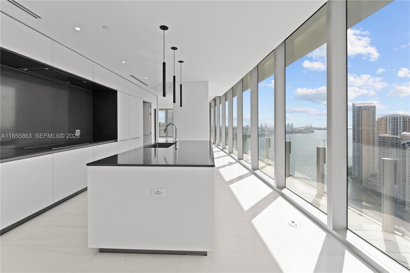 O 300 Biscayne Blvd Way # 3201, Miami FL 33131 — #A11655863