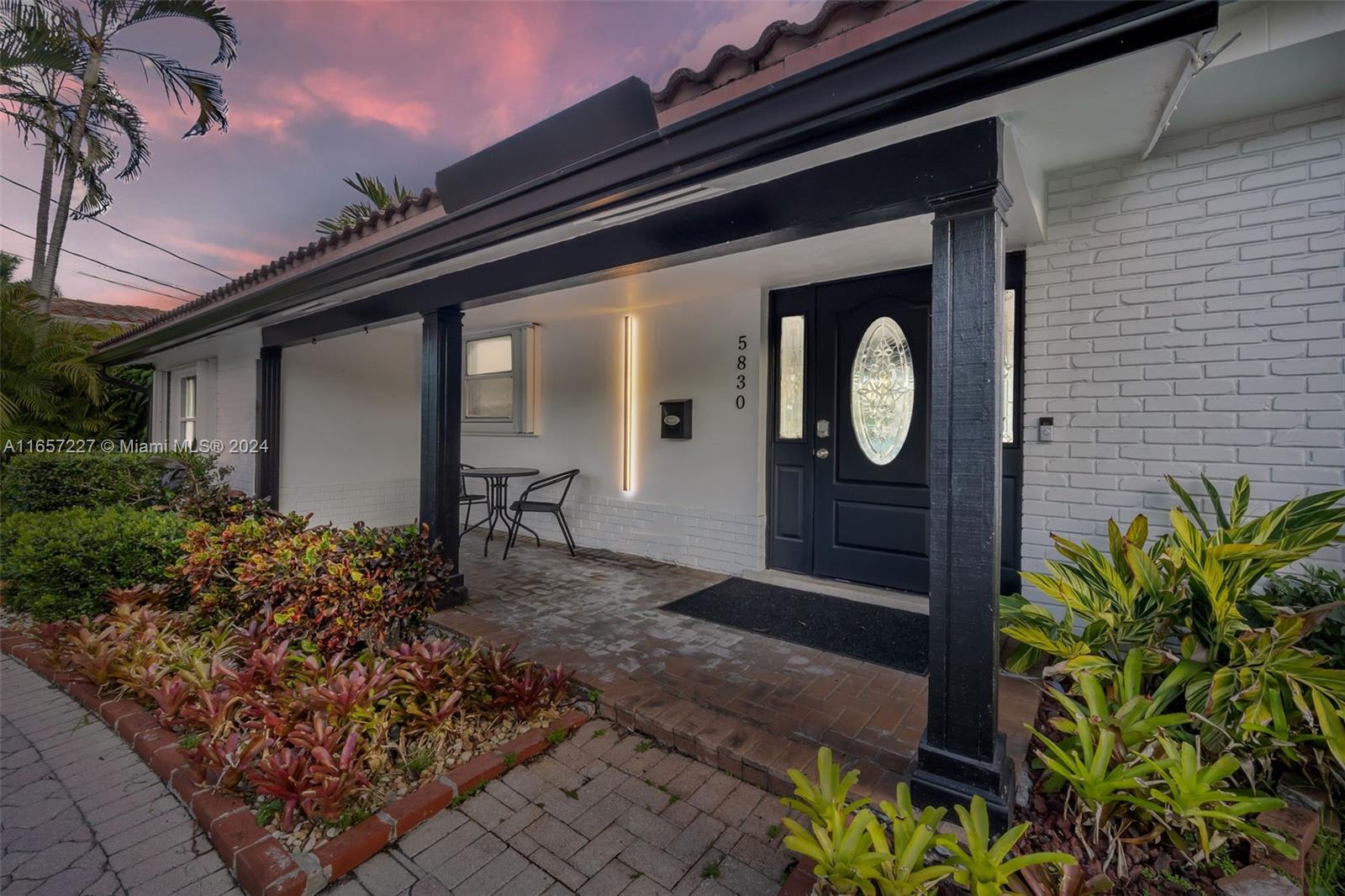84b12bae-3164 5830 NE 14th Rd, Fort Lauderdale FL 33334 — #A11657227