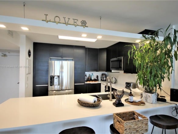 5151 Collins Ave # 933, Miami Beach FL 33140 — #A11657276