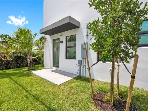 3222 NE 7th St # 2, Pompano Beach FL 33062 — #A11666656