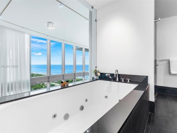 101 20th St Th B # 1505, Miami Beach FL 33139 — #A11667479
