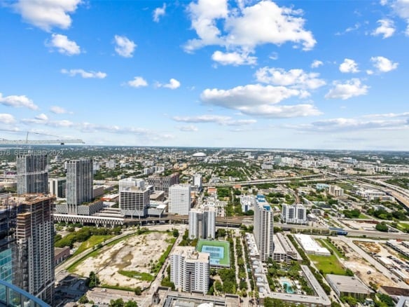 851 NE 1st Ave # 5402, Miami FL 33132 — #A11672678