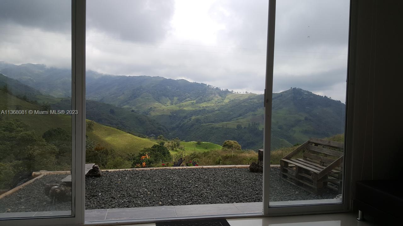 84b12bae-335 Kilometro 4 Via Salento, Toche, Quindio, SA — #A11368081