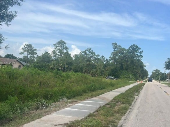805 E 6 st, Lehigh Acres FL 33972 — #A11685362