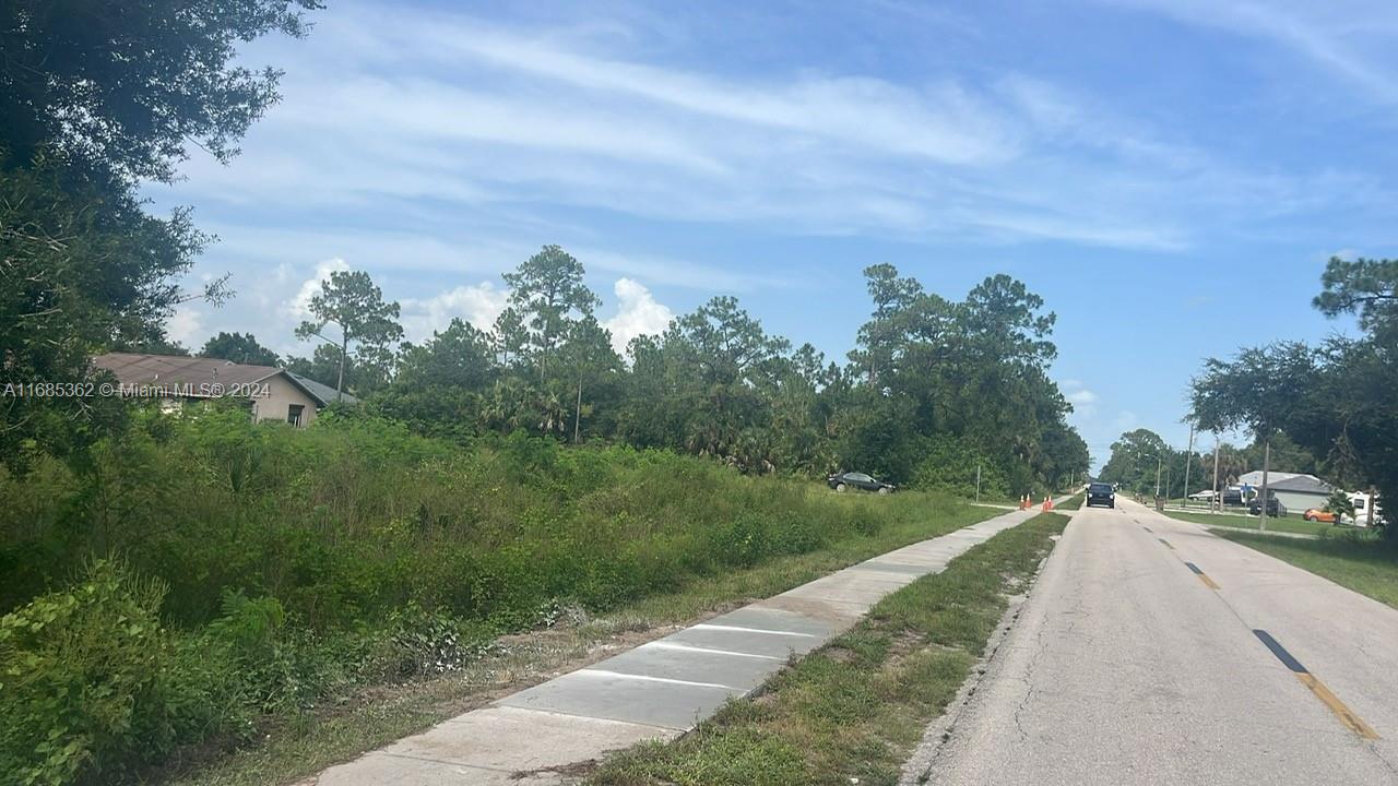 805 E 6 st, Lehigh Acres FL 33972 — #A11685362