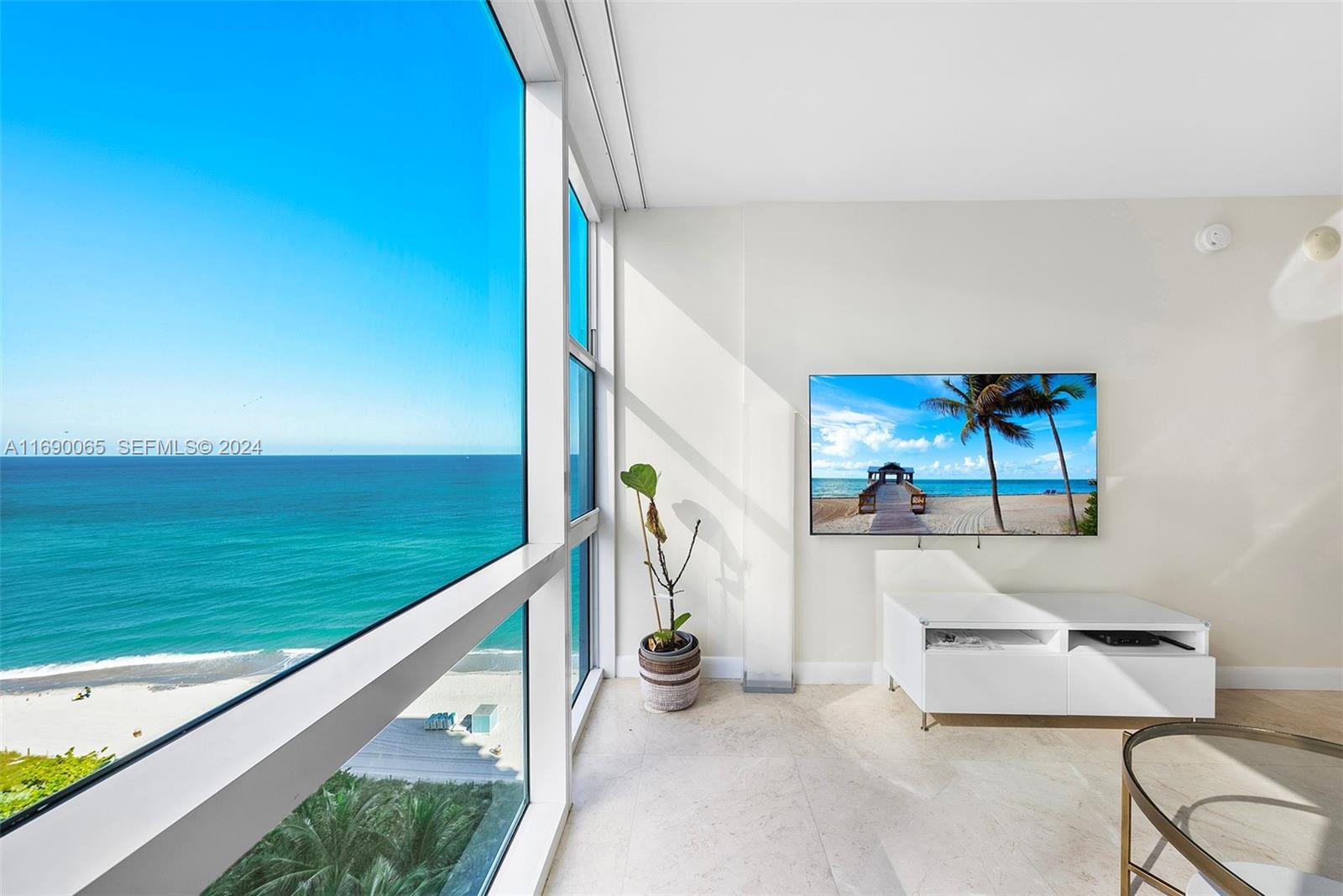 84b12bae-3392 6801 Collins Ave # 1215, Miami Beach FL 33141 — #A11690065