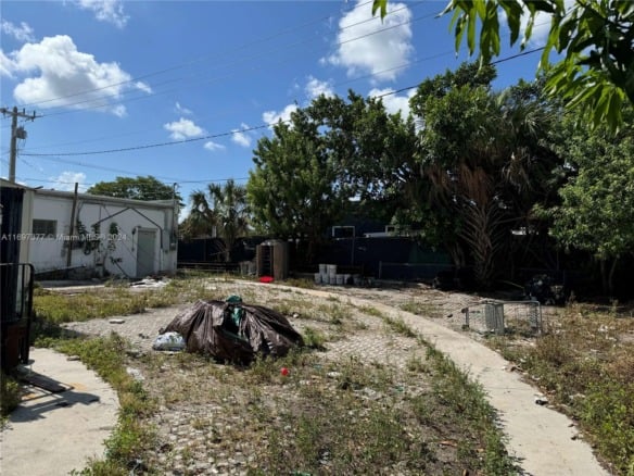 4343 N Andrews Ave, Oakland Park FL 33309 — #A11697377