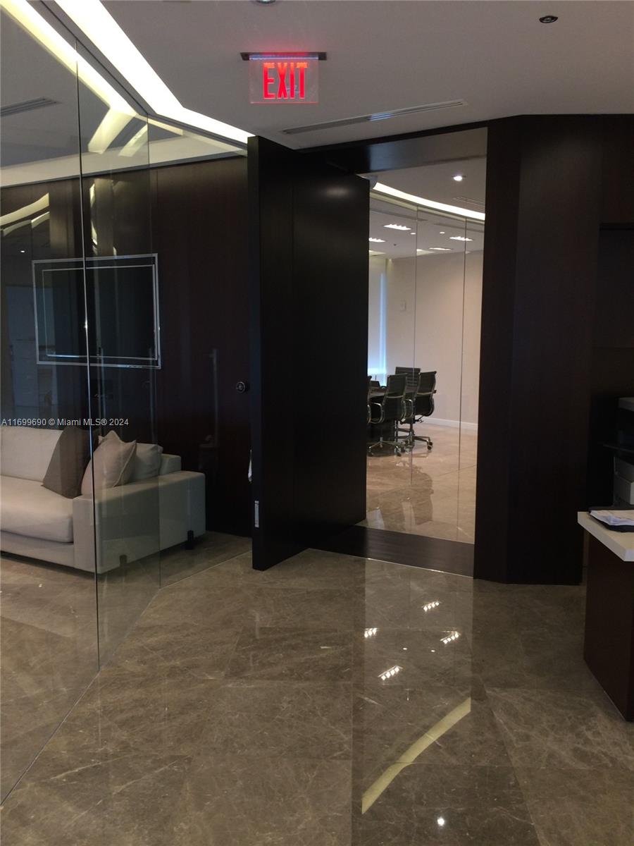 84b12bae-3464 20900 NE 30th Ave # 415, Aventura FL 33180 — #A11699690