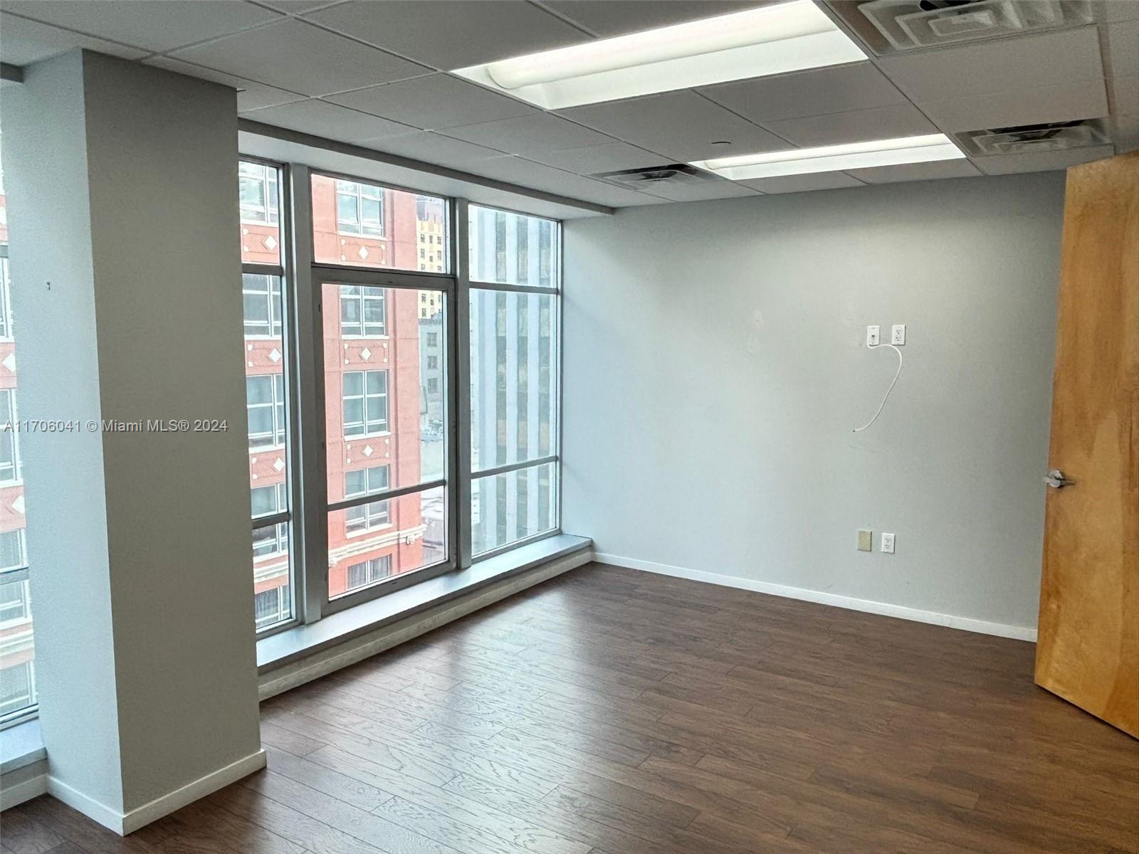84b12bae-3530 14 NE 1st Ave # 700D, Miami FL 33132 — #A11706041