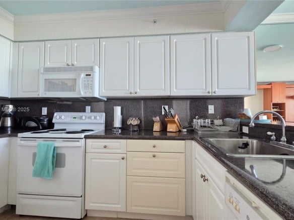 2501 S OCEAN DRIVE # 809, Hollywood FL 33019 — #A11707642