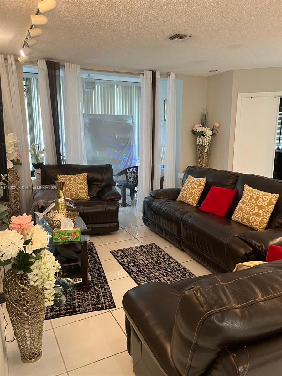 84b12bae-3549 4300 NW 30th St # 141, Coconut Creek FL 33066 — #A11708298