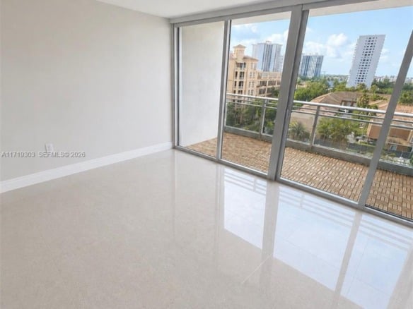 2950 NE 188th St # 406, Aventura FL 33180 — #A11719303
