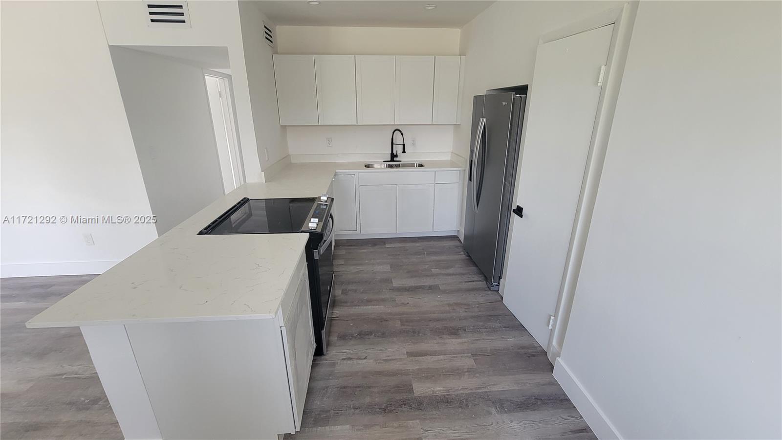 84b12bae-3667 1560 NE 42nd Ct, Pompano Beach FL 33064 — #A11721292