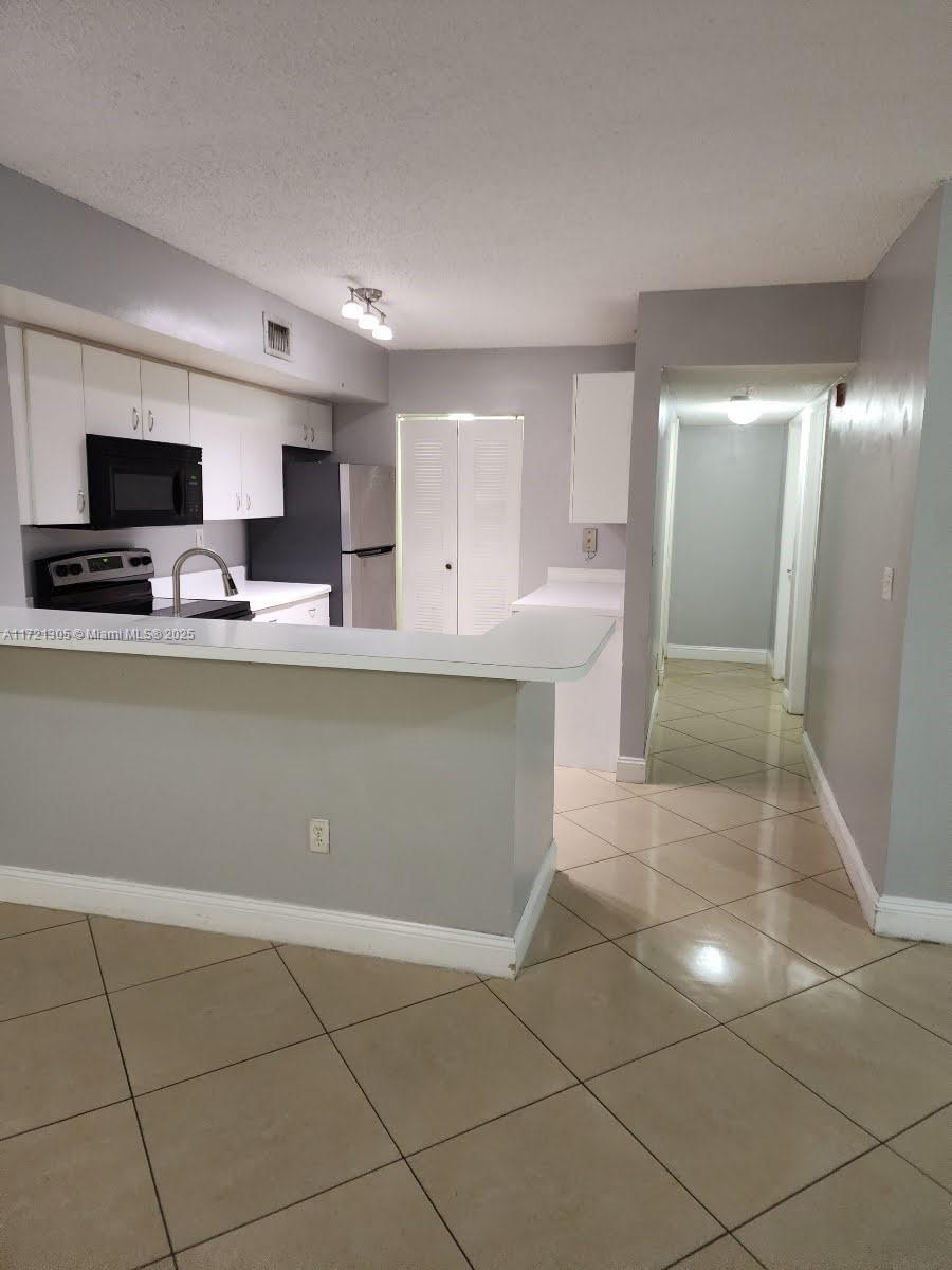 84b12bae-3668 2600 S University Dr # 129, Davie FL 33328 — #A11721305