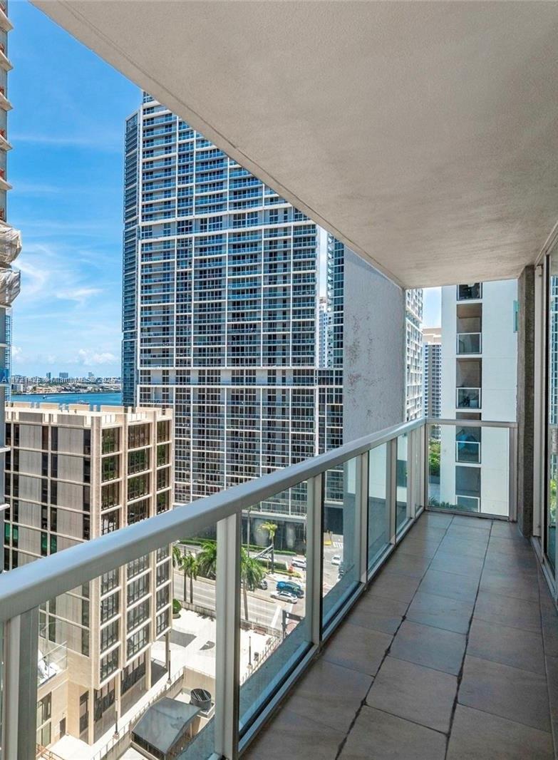 84b12bae-3671 55 SE 6th St # 1507, Miami FL 33131 — #A11721425