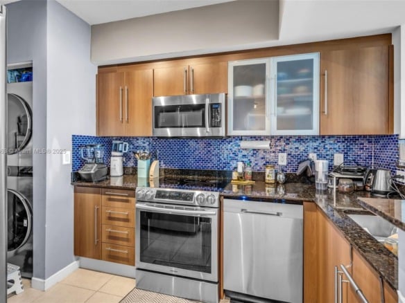 325 S Biscayne Blvd # 3726, Miami FL 33131 — #A11723363