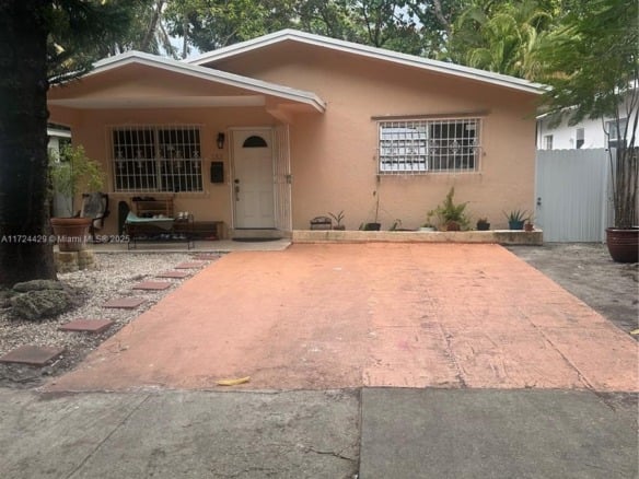 133 NE 48th St, Miami FL 33137 — #A11724429