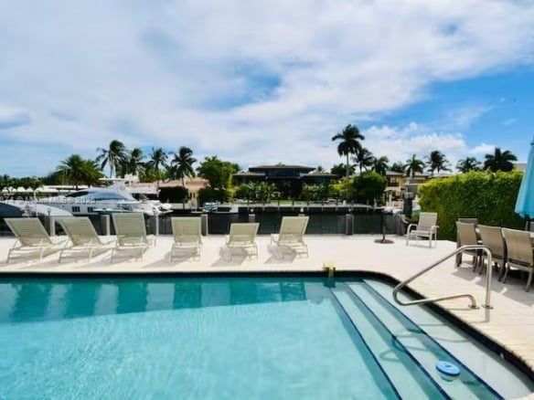 12 Isla Bahia Dr, Fort Lauderdale FL 33316 — #A11725874