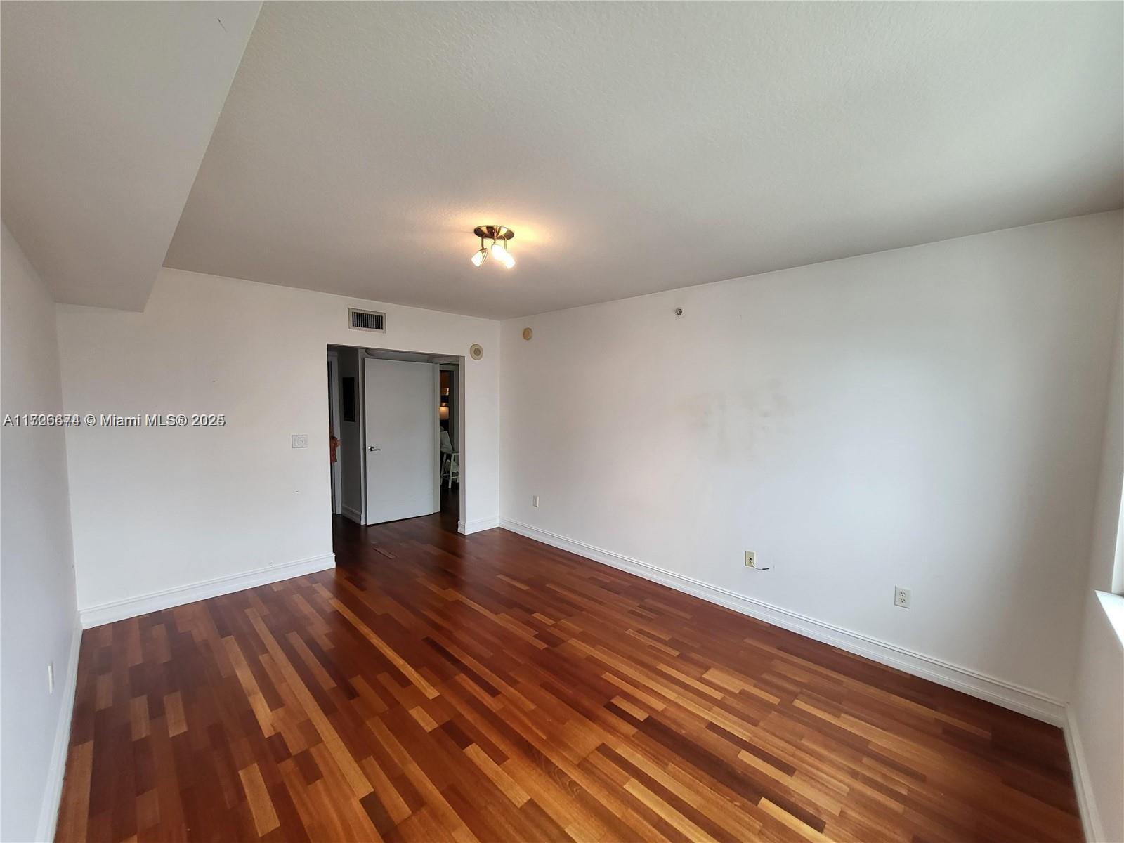 31 SE 5th St # 2409, Miami FL 33131 — #A11726674